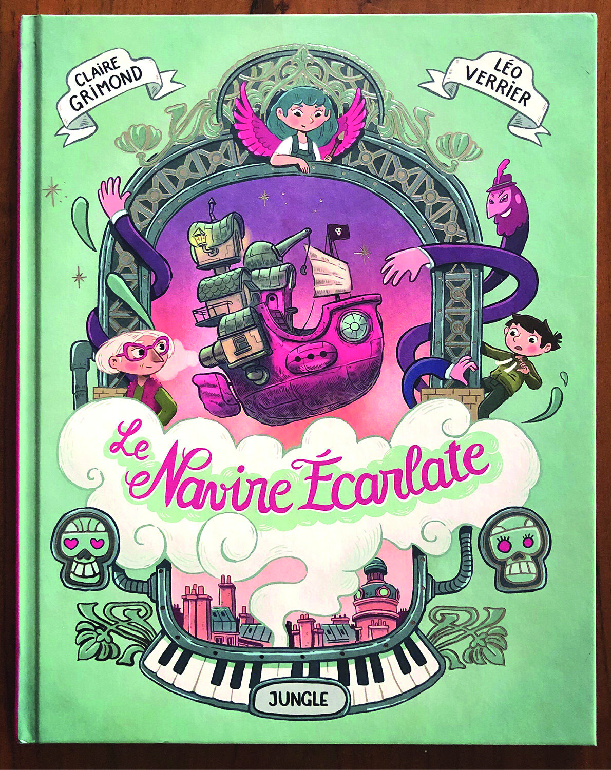 Le navire écarlate 