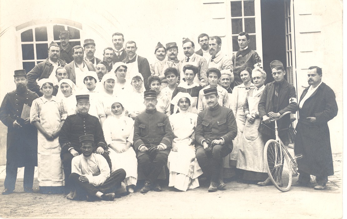 Ambulance militaire au collège de Blois, 1915