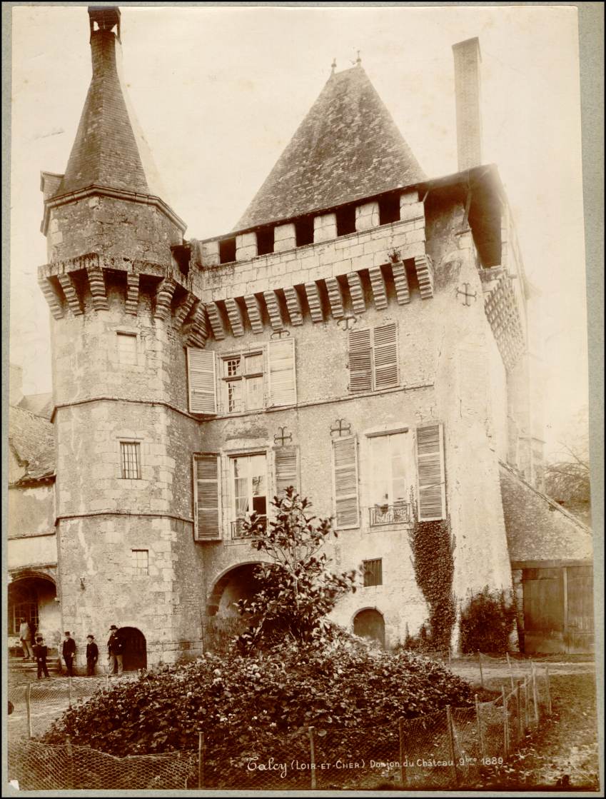 Séraphin Médéric Mieusement, Château de Talcy, cour intérieure vers 1890